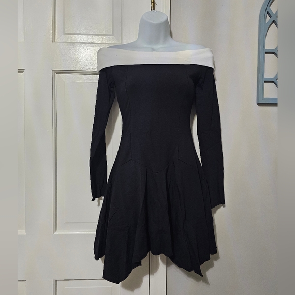 Lush Dresses & Skirts - Elegant Black and White Off-Shoulder Dress